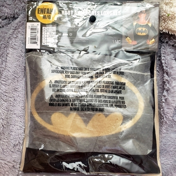 NWT DC Comics Batman Batgirl Long Sleeve Top Medium/Large M/L Halloween Costume - Picture 2 of 5